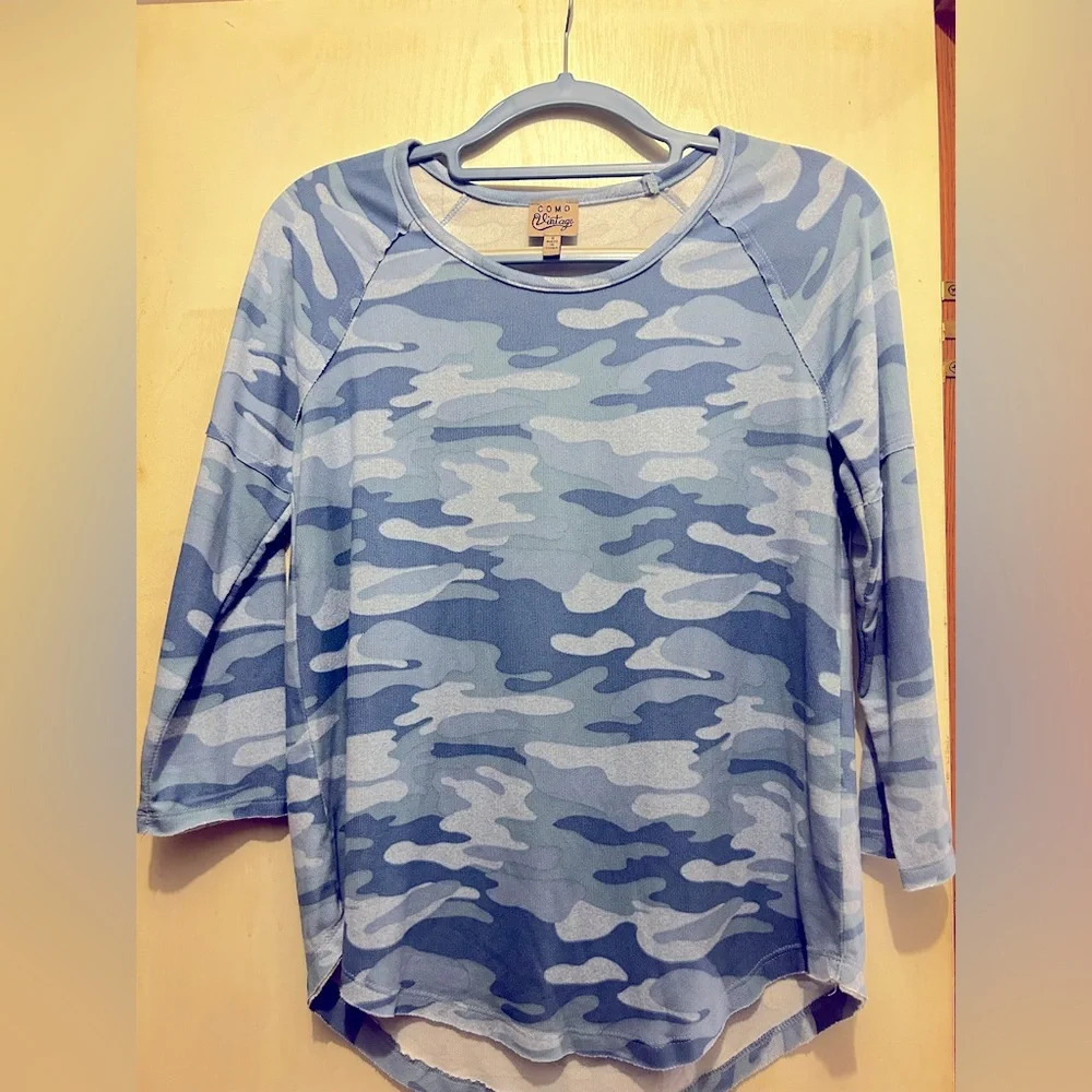 ‘Como Vintage’ top- 3/4 sleeves, size small ; new, never worn.